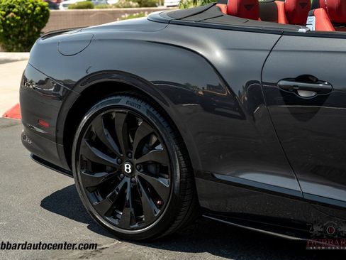 Used 2024 Bentley Continental GT V8 AWD/4WD image 34