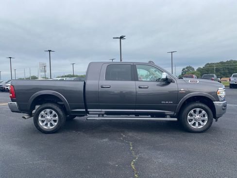 Used 2019 RAM 2500 Laramie AWD/4WD image 8