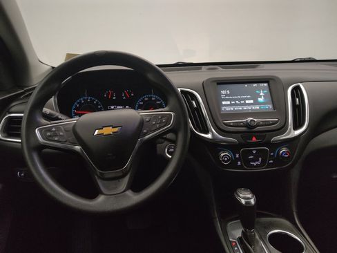 Used 2018 Chevrolet Equinox LT image 22