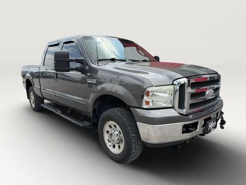 Used 2005 Ford F250 XLT AWD/4WD image 2