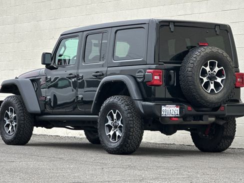 Used 2022 Jeep Wrangler Unlimited Rubicon w/ LED Lighting Group image 6