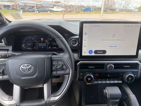 Used 2026 Toyota 4Runner Limited AWD/4WD image 14