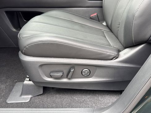 New 2026 INFINITI QX60 Luxe w/ Family Package image 16