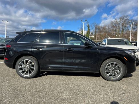 New 2026 Lincoln Corsair Grand Touring image 3