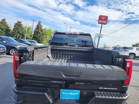 Used 2024 GMC Sierra 2500 Denali Ultimate image 15