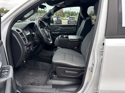Used 2022 RAM 1500 Big Horn AWD/4WD image 12