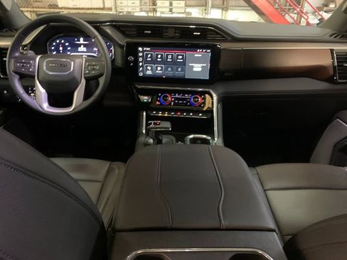 Used 2024 GMC Sierra 1500 Denali w/ Technology Package image 16