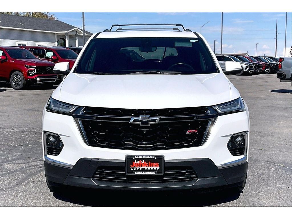 Used 2023 Chevrolet Traverse RS w/ LPO, Floor Liner Package AWD/4WD image 3