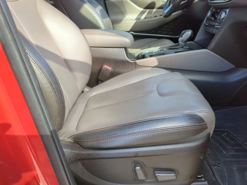 Used 2020 Hyundai Santa Fe Limited image 38
