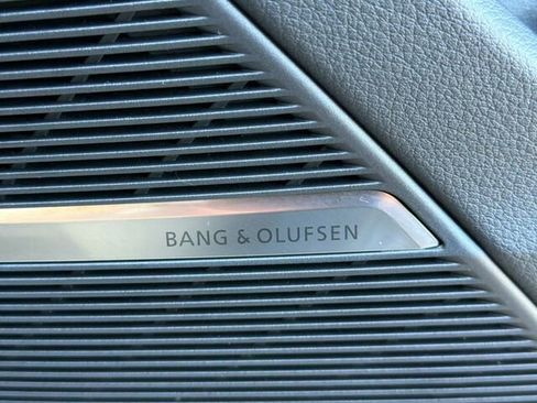 Used 2024 Audi RS Q8 image 23