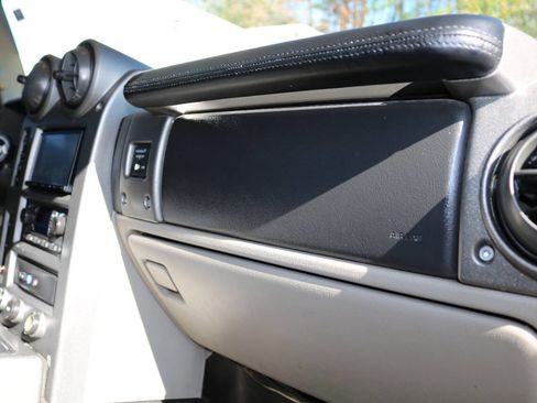 Used 2003 HUMMER H2 Base 4dr 4WD SUV w/ Preferred Equipment Group image 85