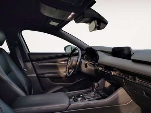 Used 2019 MAZDA MAZDA3 Hatchback FWD image 14