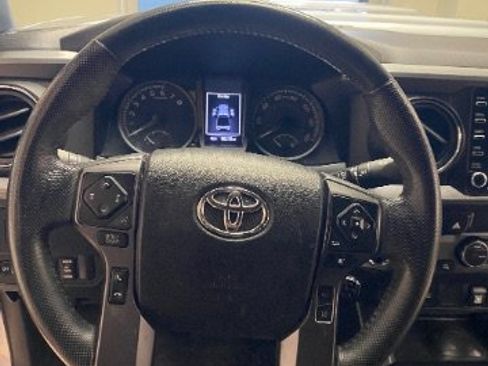 Used 2021 Toyota Tacoma TRD Sport RWD image 23