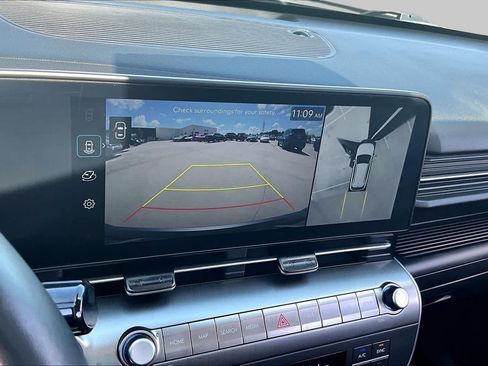 Used 2024 Hyundai Kona Limited FWD image 24