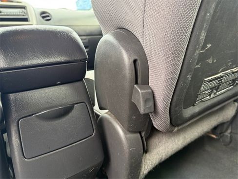 Used 2006 Toyota Matrix image 19