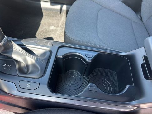 Used 2025 Kia K4 LXS image 39