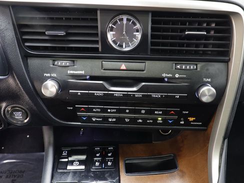 Used 2022 Lexus RX 350L Premium image 11