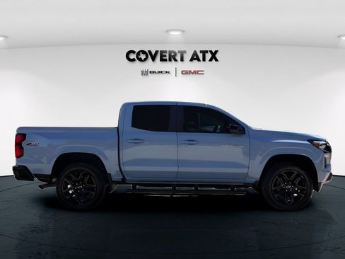 Used 2025 Chevrolet Colorado Z71 w/ Technology Package AWD/4WD image 8