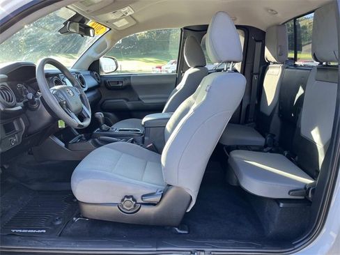 Used 2019 Toyota Tacoma SR image 23