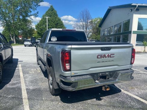 Used 2022 GMC Sierra 2500 Pro w/ Convenience Package AWD/4WD image 4