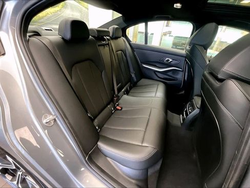 Used 2025 BMW 330i Sedan image 20