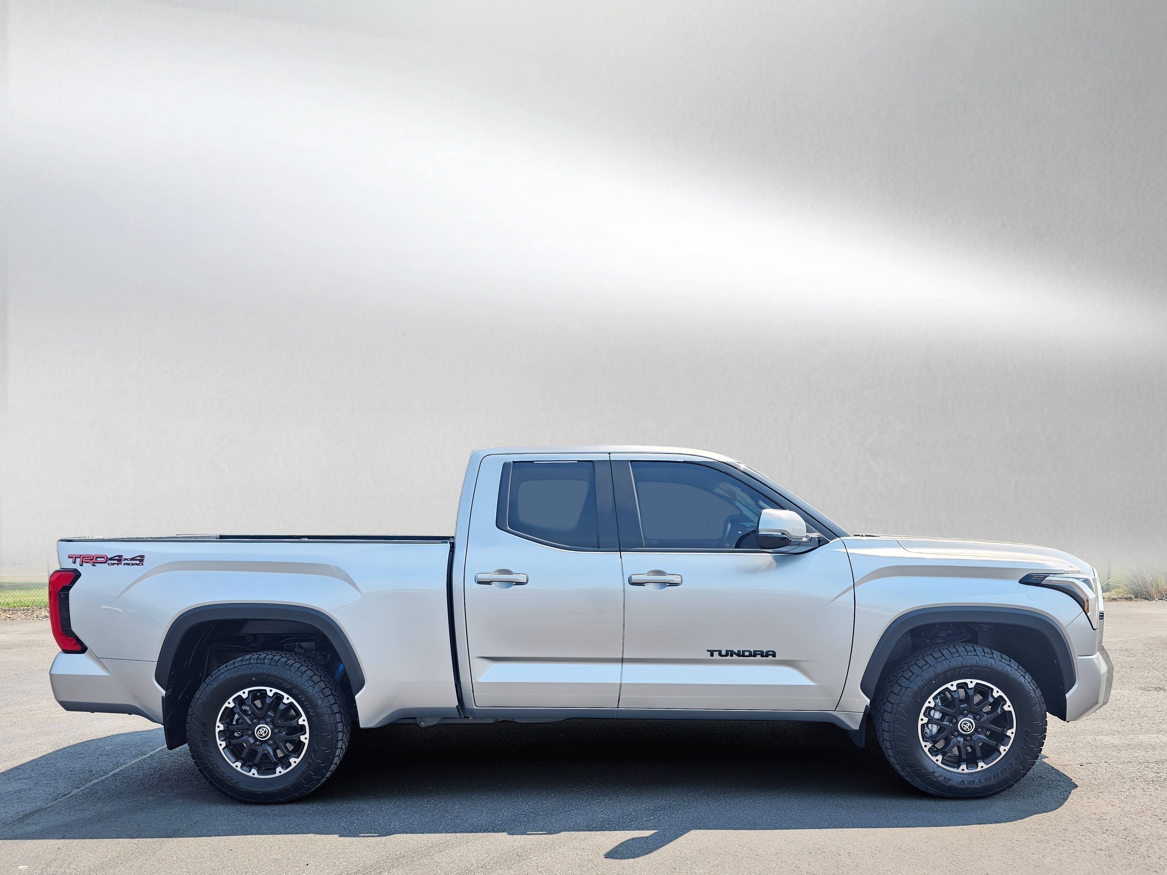Certified 2022 Toyota Tundra SR5 w/ TRD Off-Road Package AWD/4WD image 6
