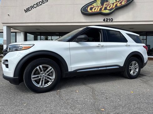 Used 2023 Ford Explorer XLT w/ Equipment Group 202A RWD image 17