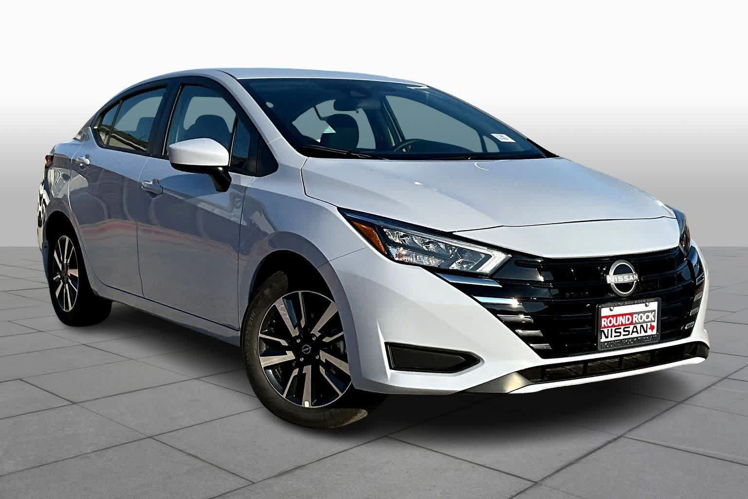 Used 2025 Nissan Versa SV w/ Trunk Package FWD image 2