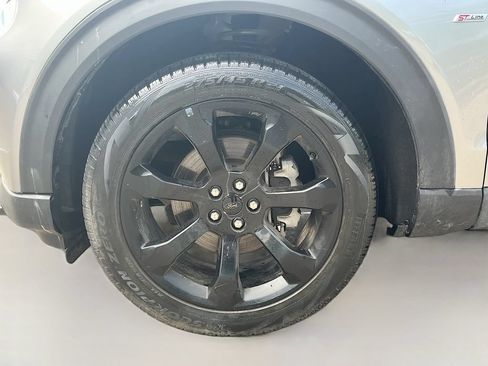 Used 2023 Ford Explorer ST-Line w/ Class IV Trailer Tow Package RWD image 32