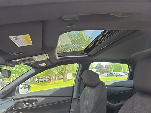 Used 2024 Honda Accord Sport image 22