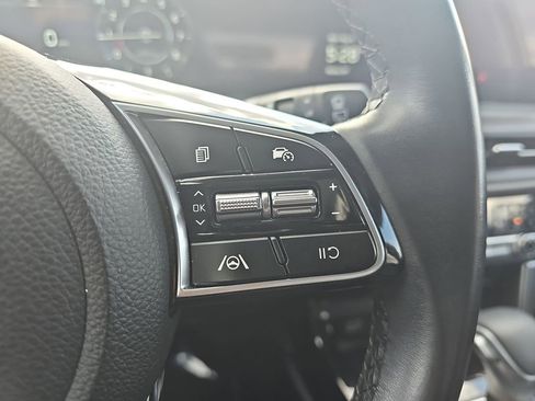 Used 2024 Kia Seltos EX FWD image 22