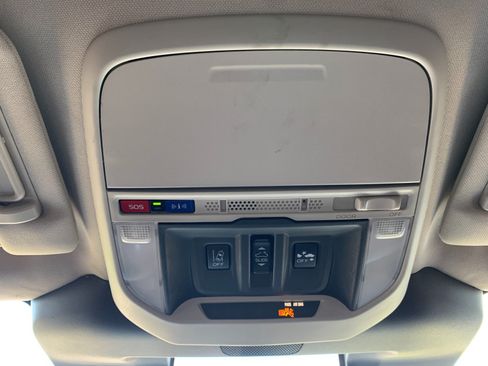 Used 2023 Subaru Forester Premium AWD/4WD image 30