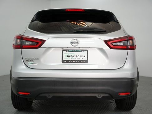 Used 2021 Nissan Rogue Sport S FWD image 8