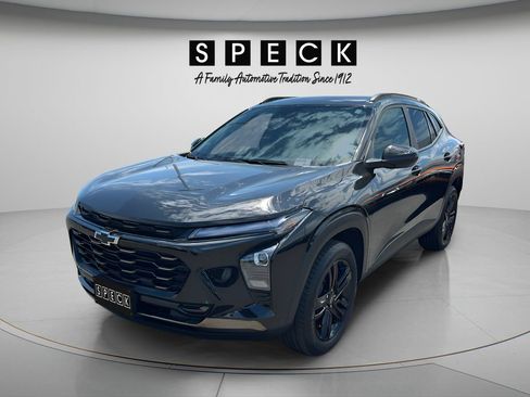 Used 2025 Chevrolet Trax ACTIV w/ Driver Confidence Package FWD image 1