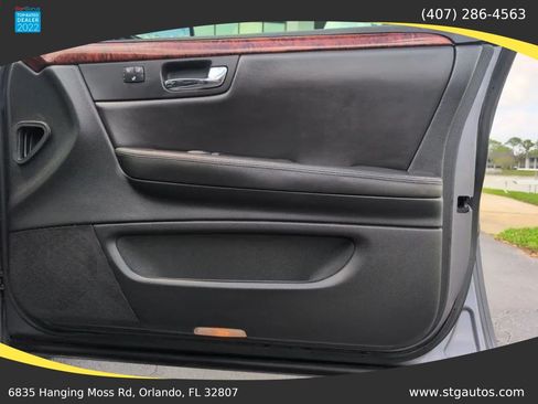 Used 2007 Cadillac DTS w/ Trunk Convenience Package FWD image 23