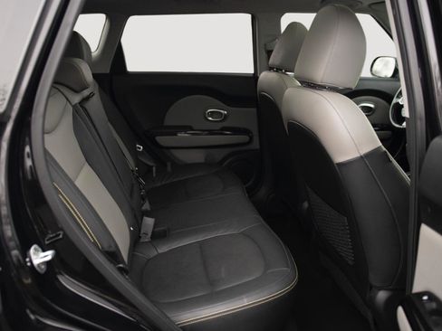 Used 2016 Kia Soul + w/ Primo Package image 17