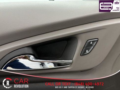 Used 2024 Chevrolet Malibu LT image 40