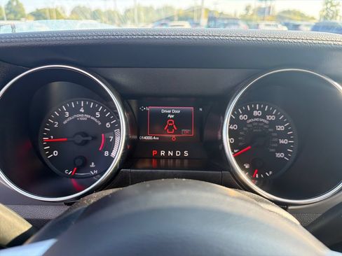 Used 2020 Ford Mustang Premium RWD image 18