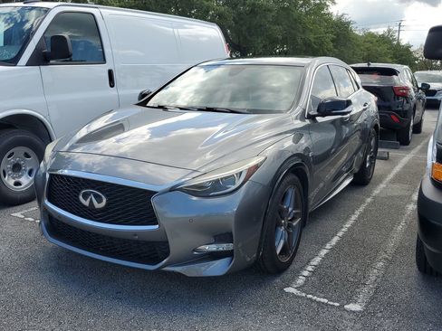 Used 2019 INFINITI QX30 Sport w/ Cargo Package image 3