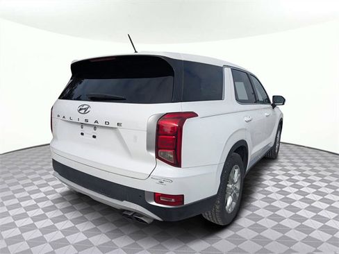 Used 2021 Hyundai Palisade SE image 4