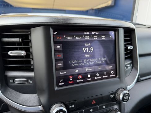 Used 2019 RAM 1500 Big Horn AWD/4WD image 23