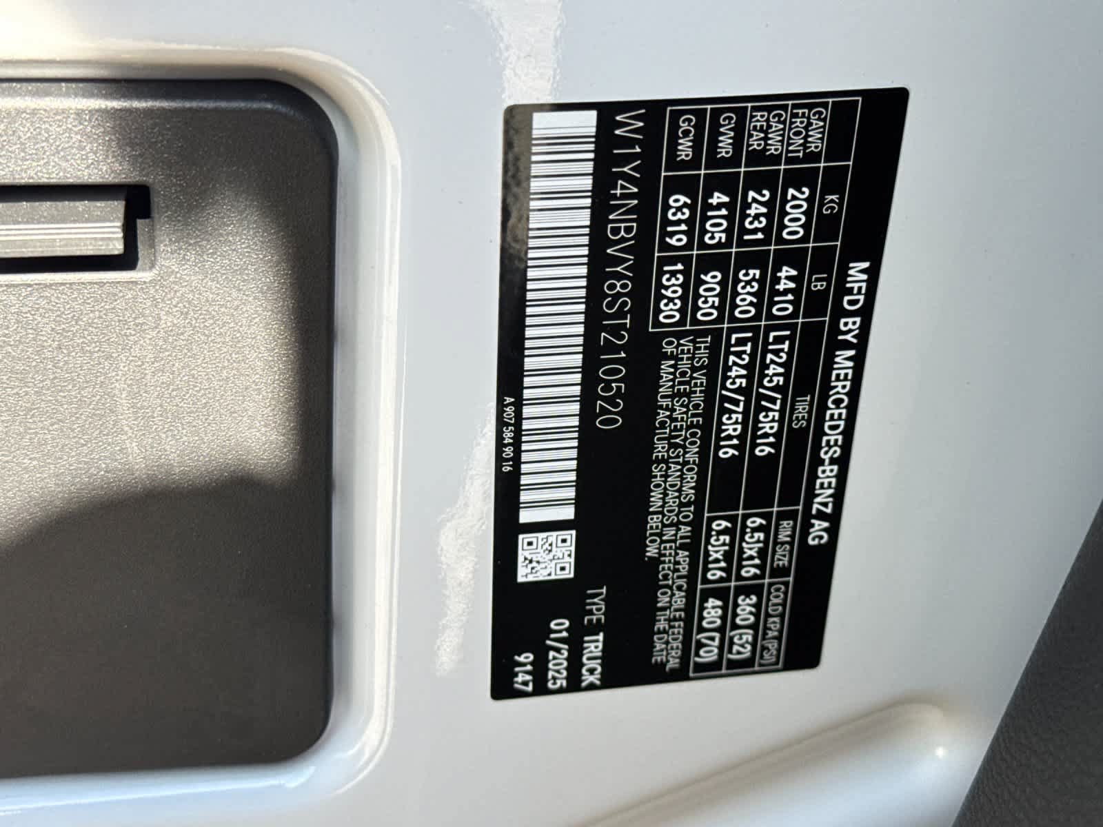 New 2025 Mercedes-Benz Sprinter 2500 image 27