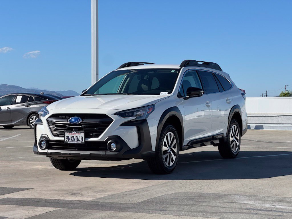 Used 2024 Subaru Outback Premium AWD/4WD image 6