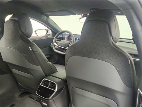 Used 2024 Lucid Air Touring image 27