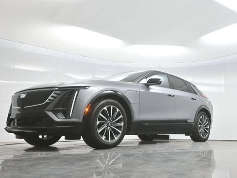 Used 2024 Cadillac Lyriq Sport RWD image 56