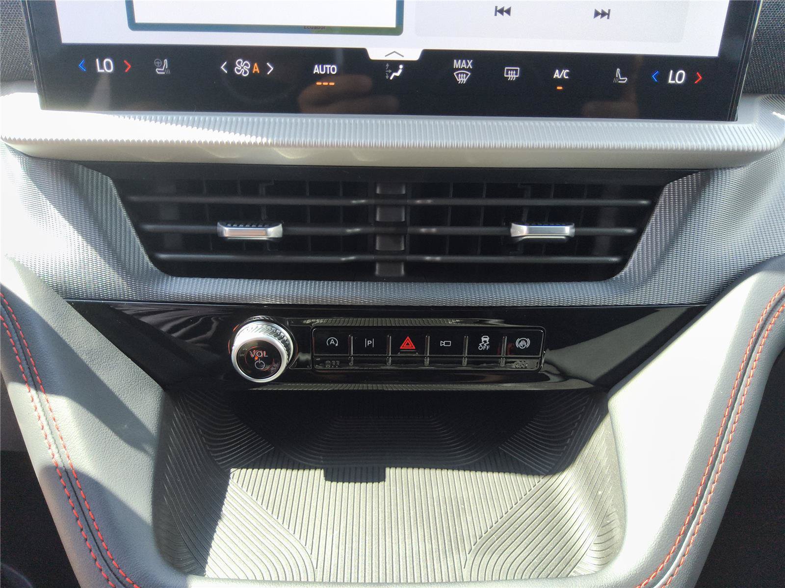 New 2027 Ford Explorer ST-Line w/ Premium Package RWD image 19
