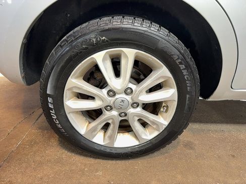 Used 2012 Kia Soul + FWD image 82