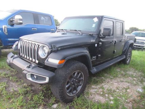 Used 2020 Jeep Gladiator Overland AWD/4WD image 3