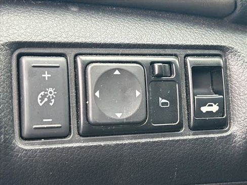 Used 2014 Nissan Sentra S image 16