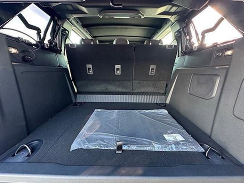 New 2025 Ford Bronco Base image 9